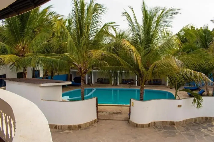 Lux Suites Diani Holiday Villas