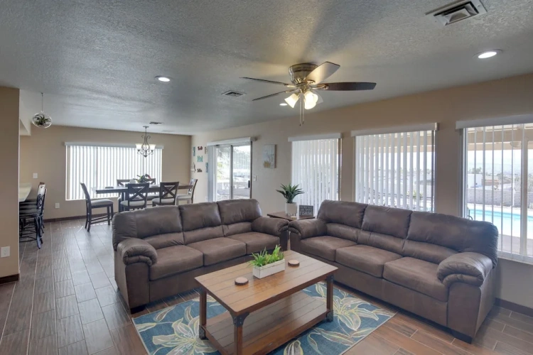 3 Bedrooms Cottage