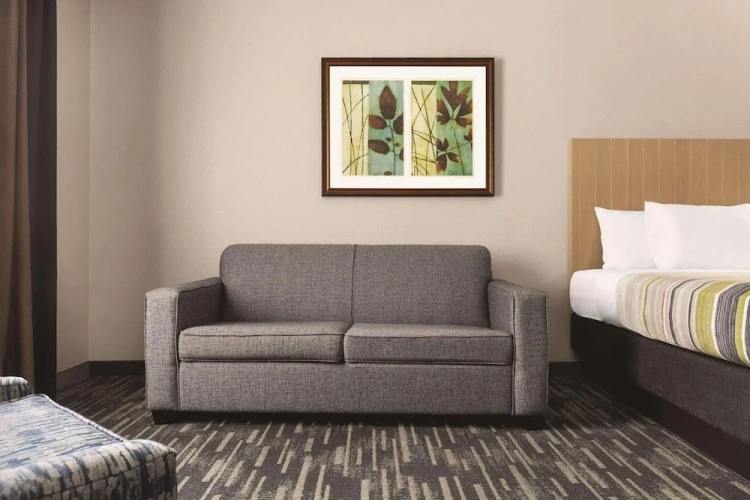 Quadruple Suite