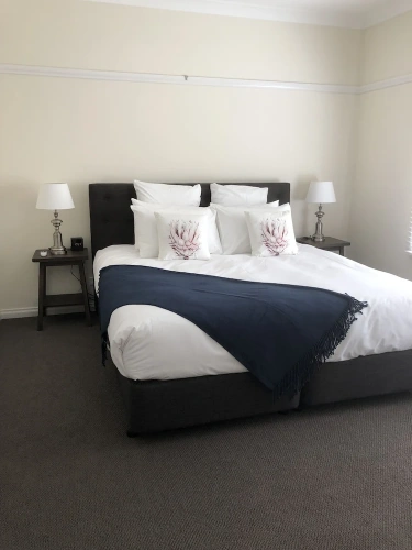 3 Bedrooms Deluxe Cottage