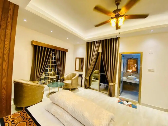 Beach Queen Resort