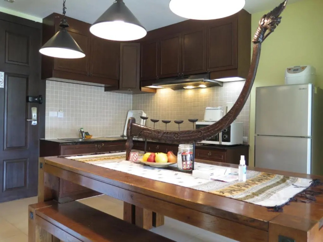 6-38 - 2 Bdr Condo With Balcony and Shared Pool