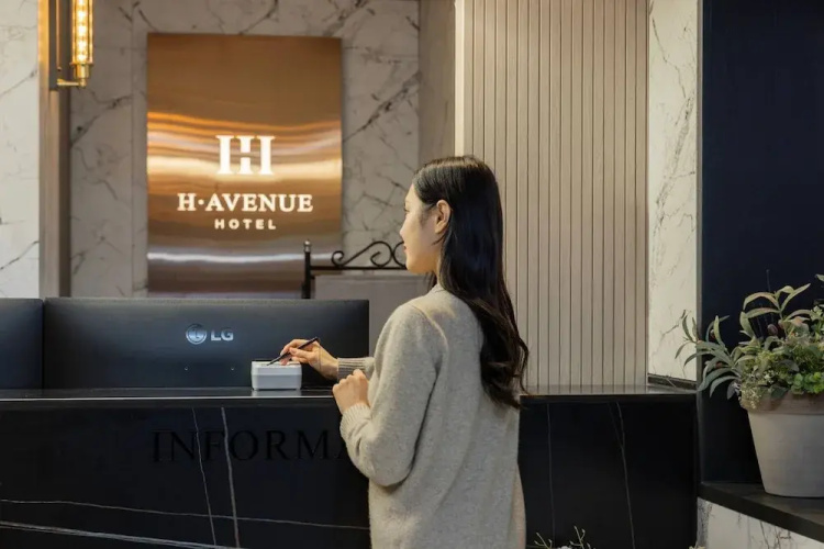 H-Avenue Hotel