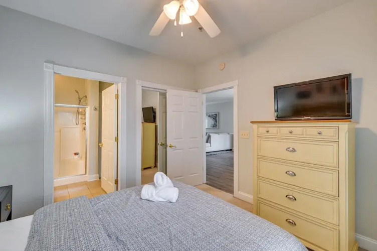 Magnolia Pointe Two-bedroom Apartment 305-4882
