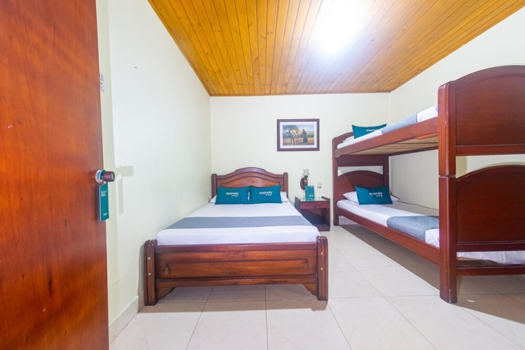 Standard Quadruple room