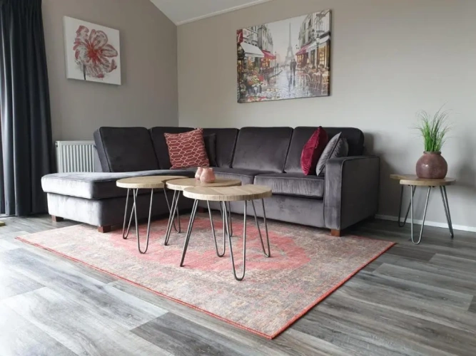 2 Bedrooms Chalet