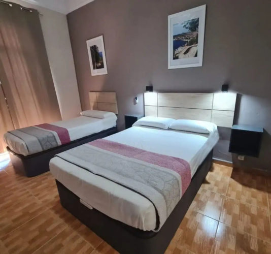 Hostal Miami