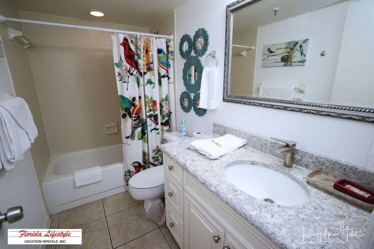 Beach Cottage 2204