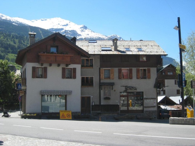 2 Bedrooms Double Apartment