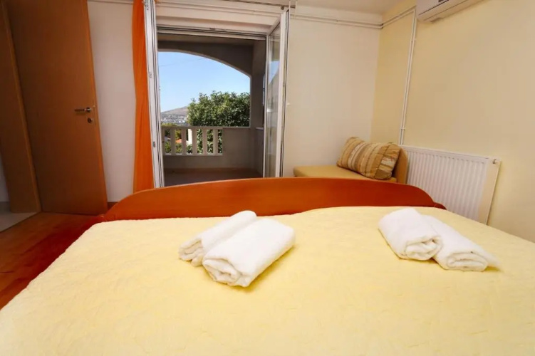 Apartments Davorka - 50m to the sea