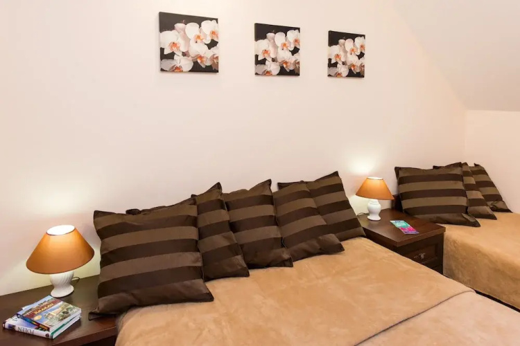 Vanilla Apartment 1