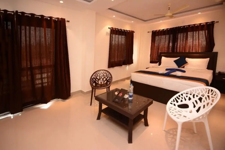 La Macaw Resort