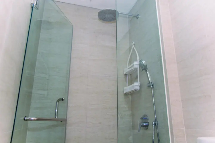 Fancy And Nice Studio Apartment At Gold Coast