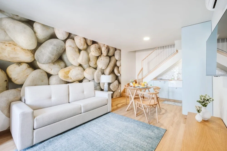Apartment with balcony