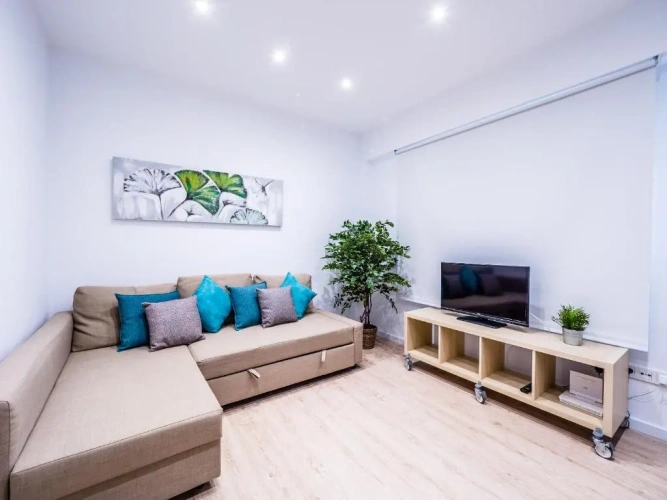 2 Bedrooms Apartment