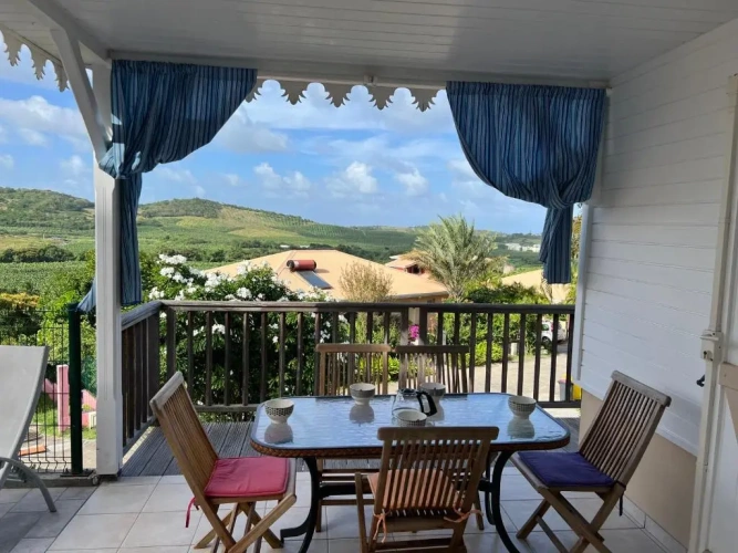 3 Bedrooms Cottage