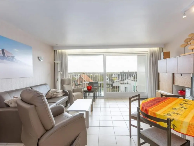 Apartment in Middelkerke Near Sandy Beach