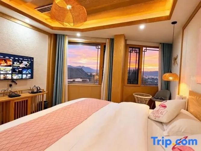 Standard Double room with city view