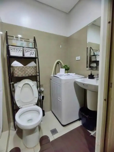 The Golden Shore Suites