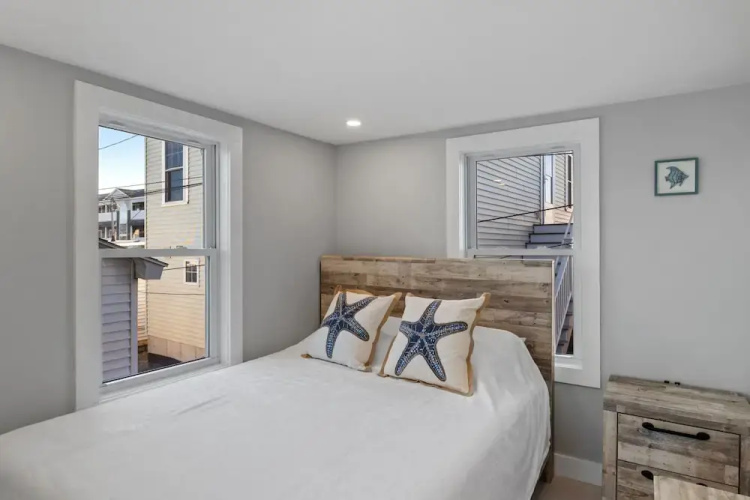 Modern Condo Perfect For Winter Rental