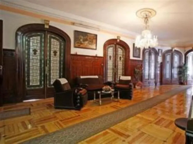 Hostal Alcazar Regis