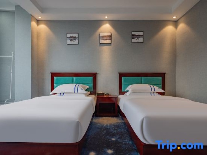 Standard Double room with view