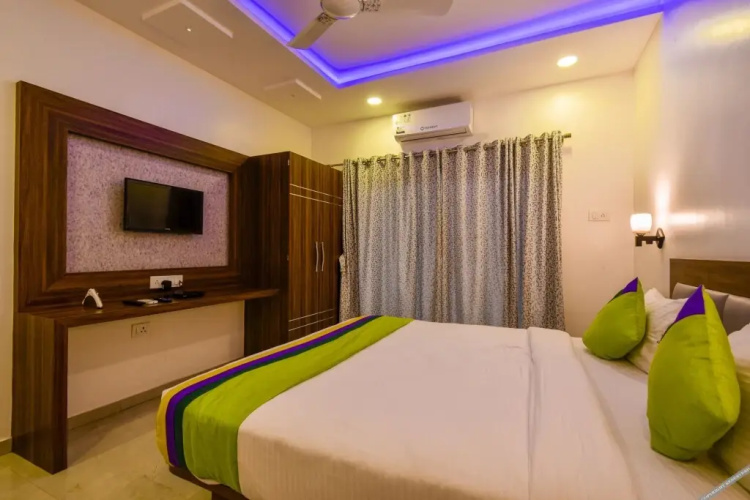 Hotel Sona Palace