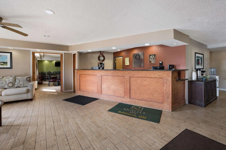 Ashland Inn & Suites