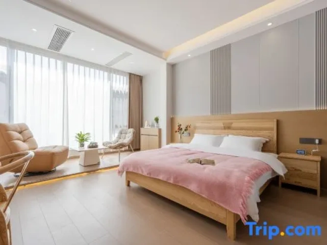 2 Bedrooms Double Suite with view