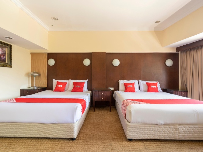 Quadruple Family Suite