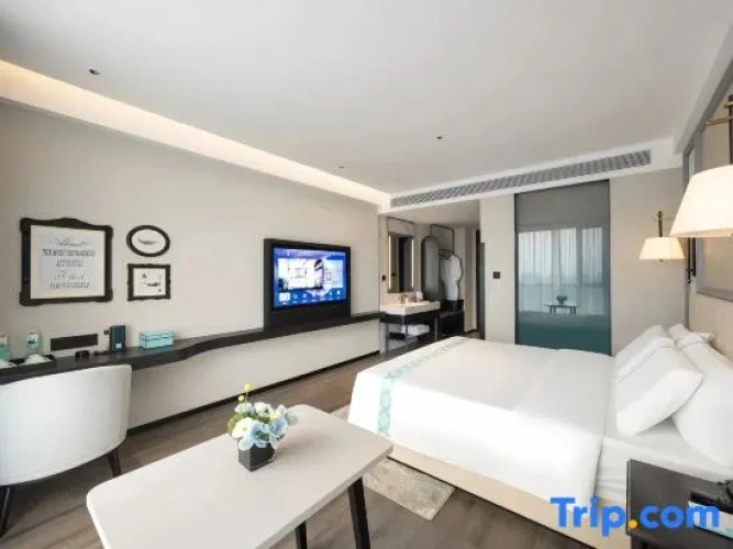 Deluxe Double room with view