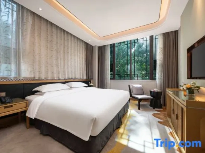Deluxe Double Suite