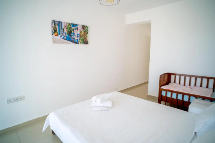 Spacious Three-Bedroom Apartment with Sea View A2