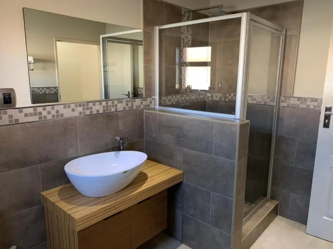66 Dorp Street Apartment