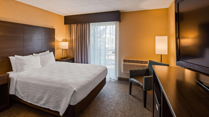 Best Western East Towne Suites