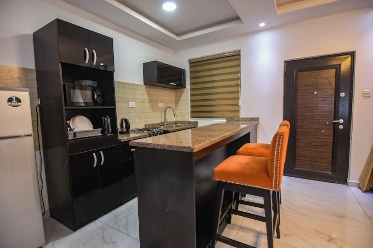 1 Bedroom Apartment