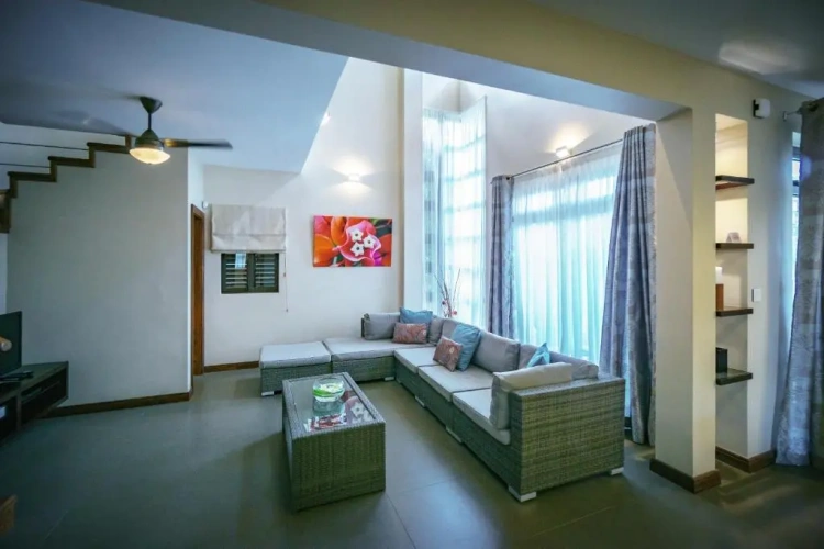 3 Bedrooms Villa
