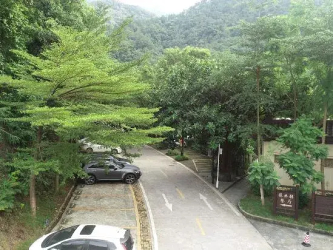 Qingquangu Homestay