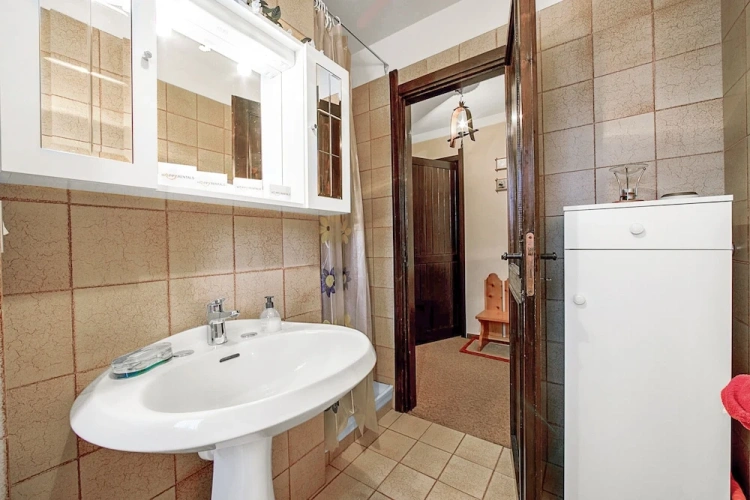 1 Bedroom Family Apartment