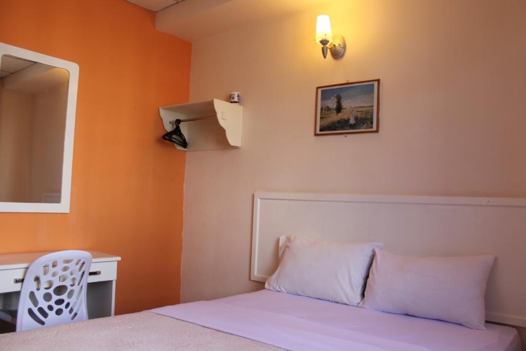 Standard Quintuple room