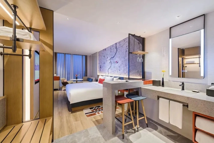 Superior Double room with city view