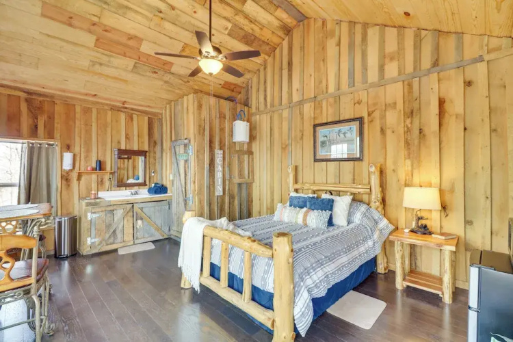 Peaceful Mountain Air Getaway w/ Fire Pit!