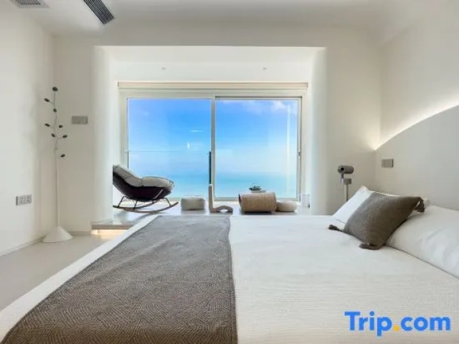 Standard Quadruple room with sea view