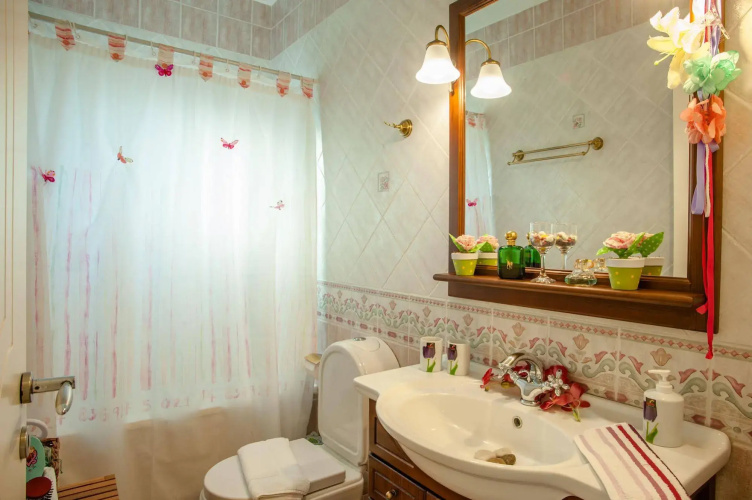 Stamatakis Boutique Studios