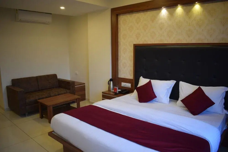 Hotel Lavish inn