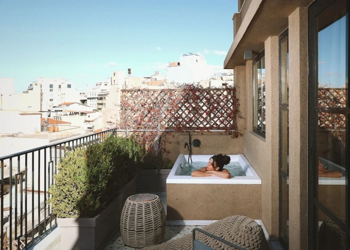 Suite with balcony