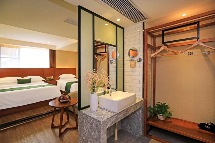 Immersing Hotel Guihu Branch