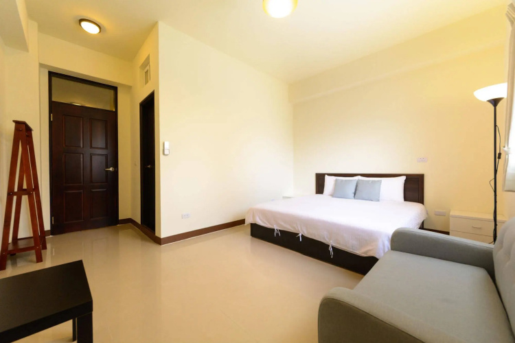 Travel J B&B