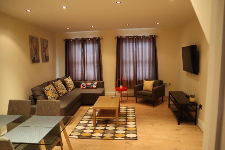 1 Bedroom Apartment