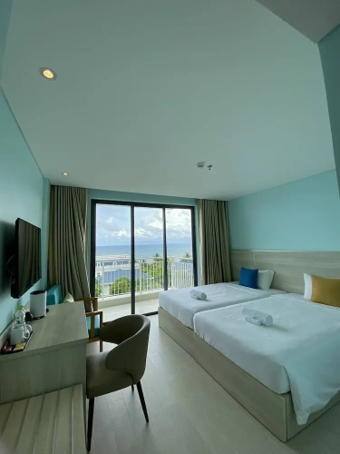Deluxe Twin room with balcony